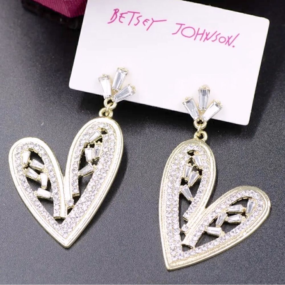 Dangle Heart Earrings 